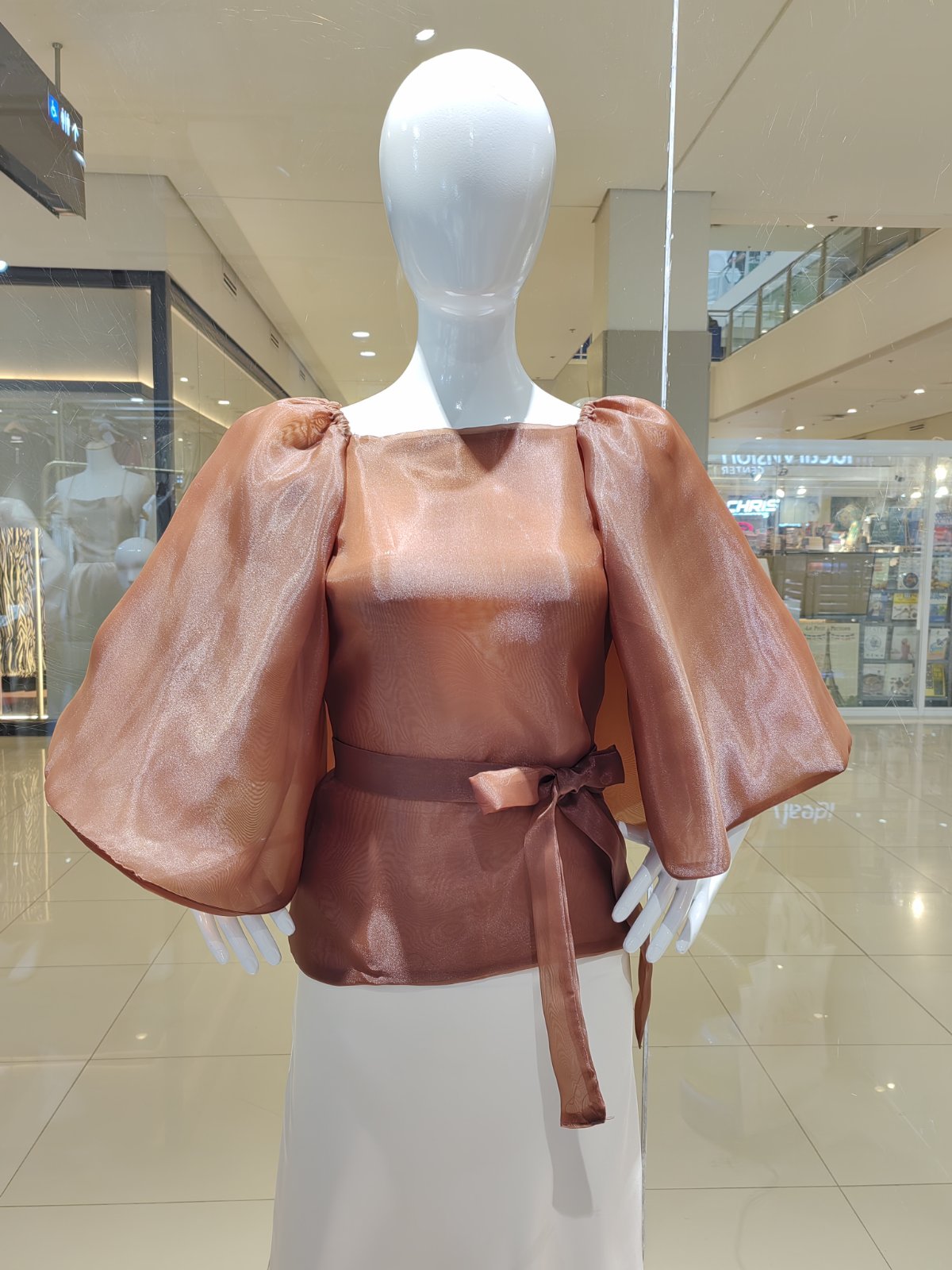 Sinta Top (Jusi Fabric)
